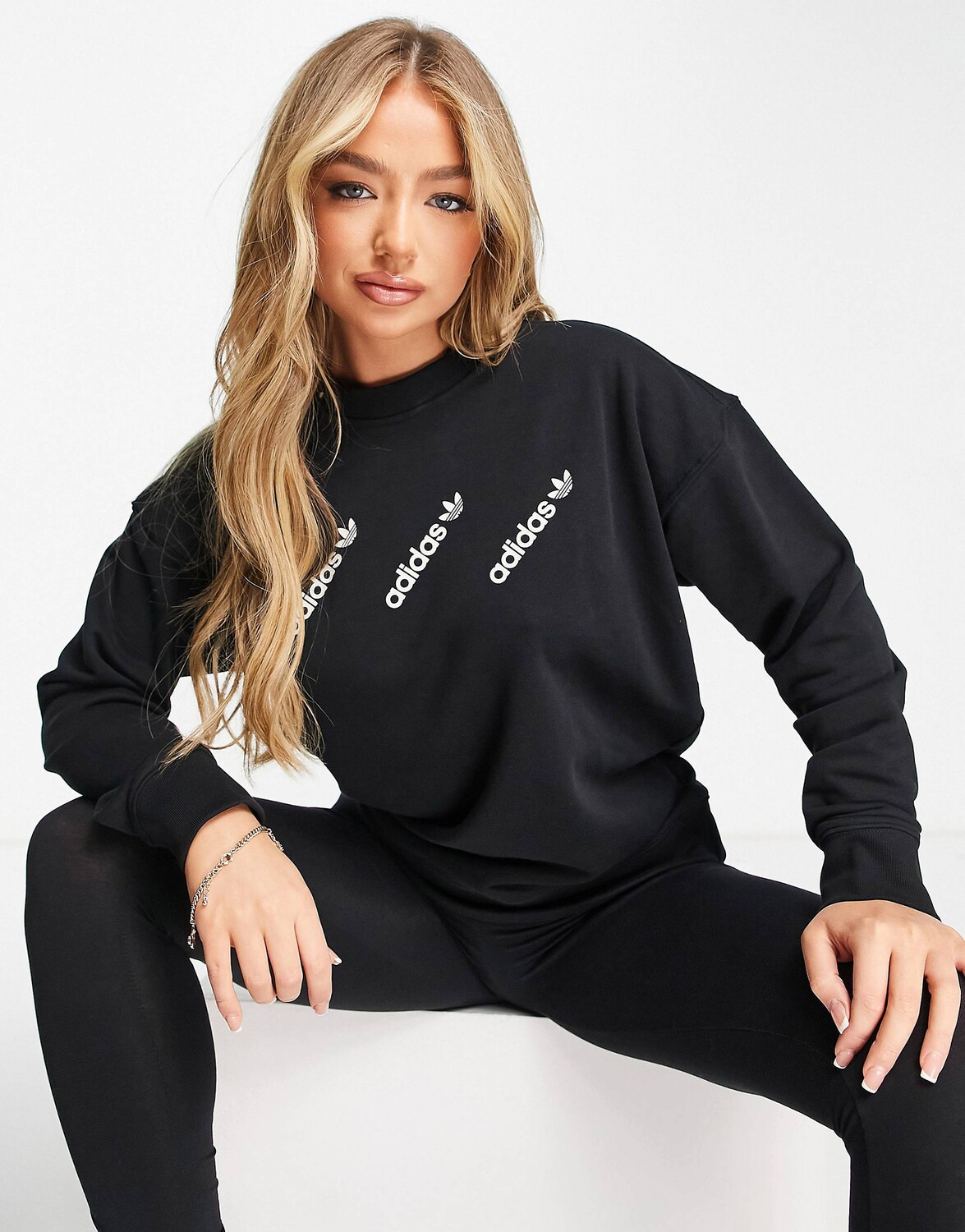 

Черные толстовки с тройным логотипом adidas Originals 'Logomania'