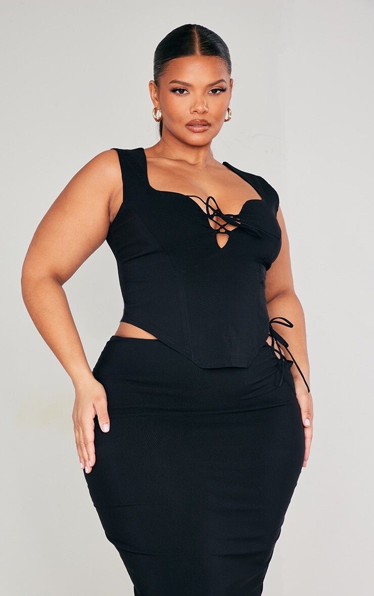 

PrettyLittleThing Черный корсетный топ на шнуровке из эластичной ткани Plus