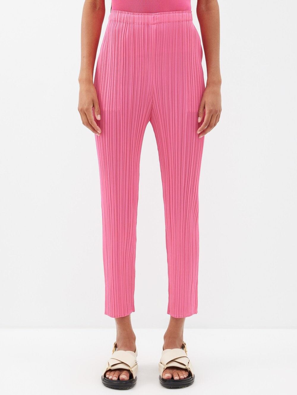 

Укороченные брюки со складками. Pleats Please Issey Miyake, розовый