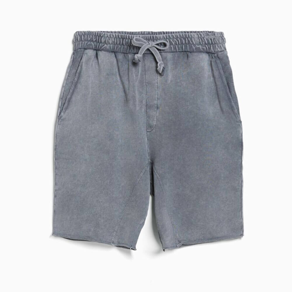 

Шорты-бермуды Bershka Faded-effect Plush, серый