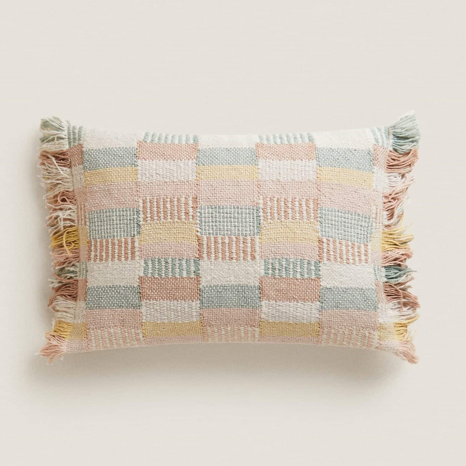 

Подушка Zara Home Textured, мультиколор