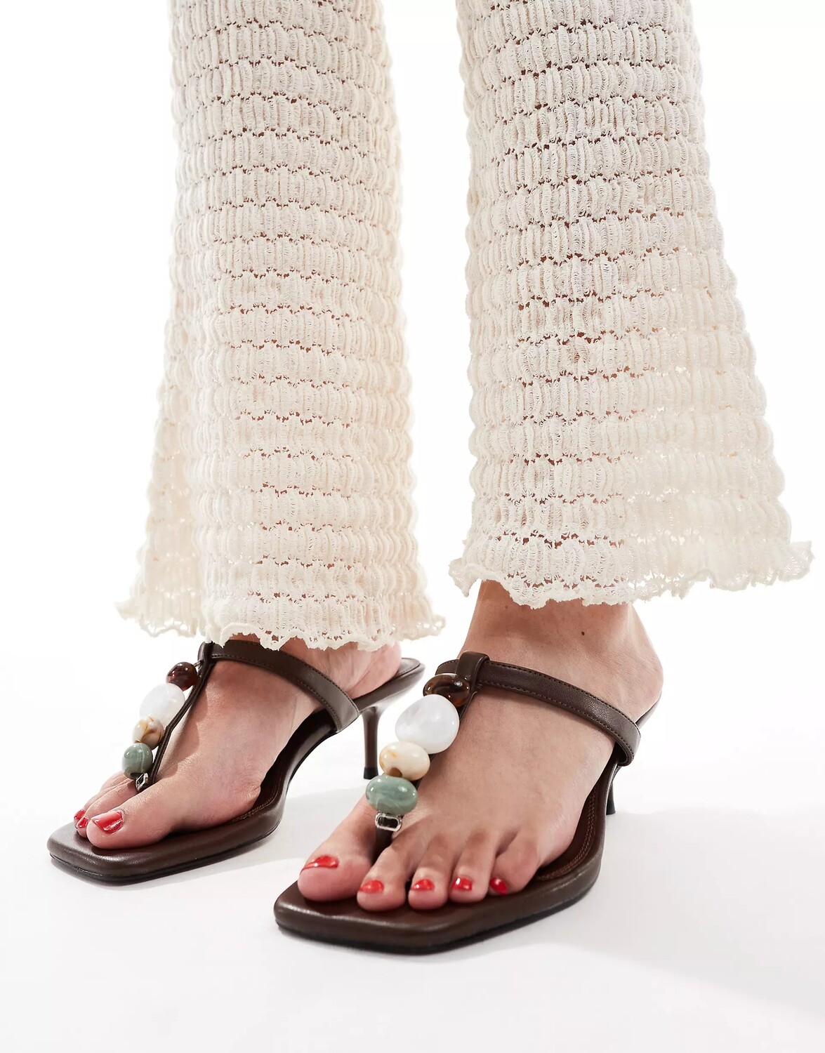 

Сланцы Asos Design Harmonica Beaded Toe Thong Mid, темно-коричневый