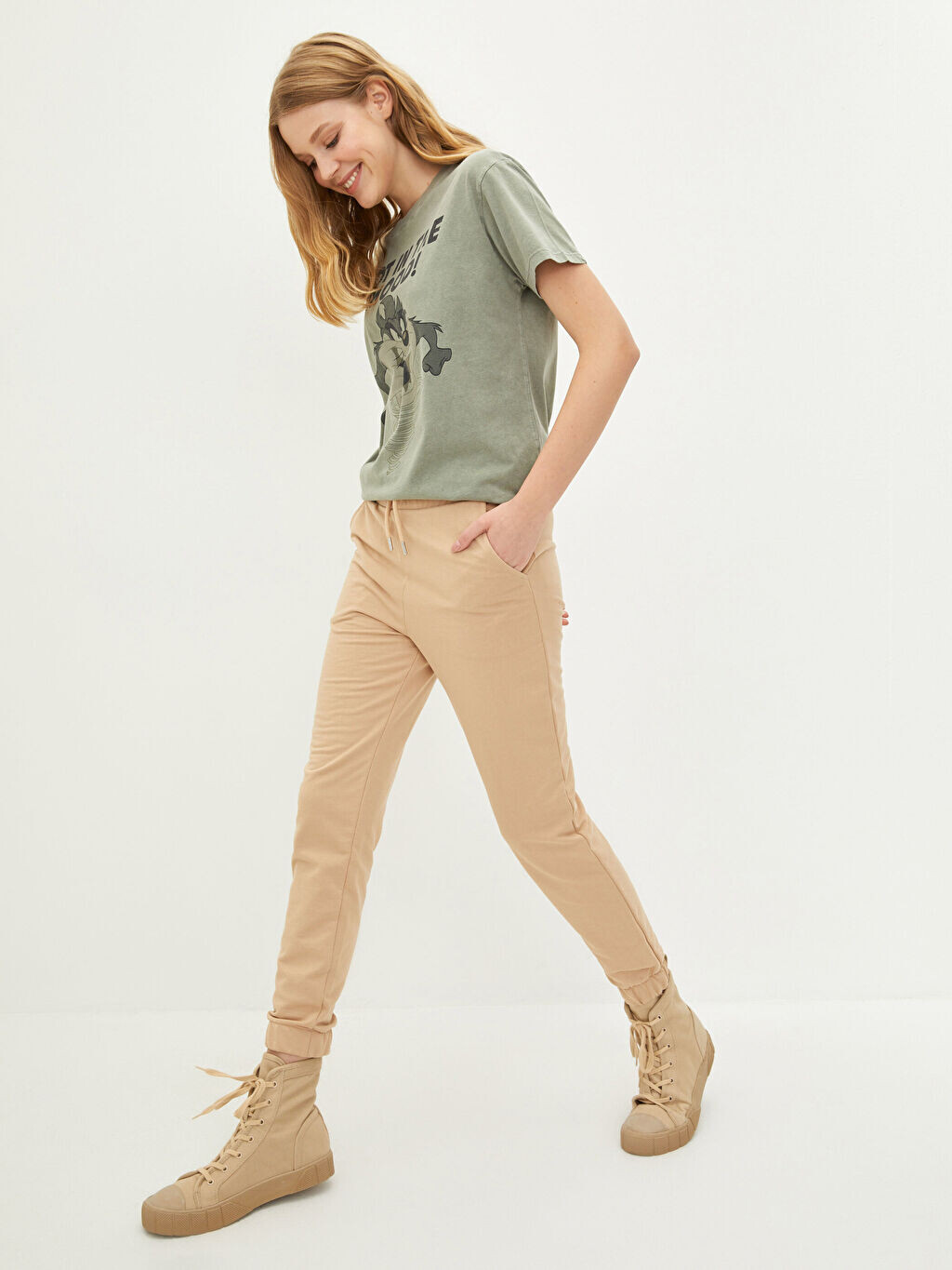 

Женские спортивные штаны с карманом на резинке на талии и деталями LCW Casual, Коричневый