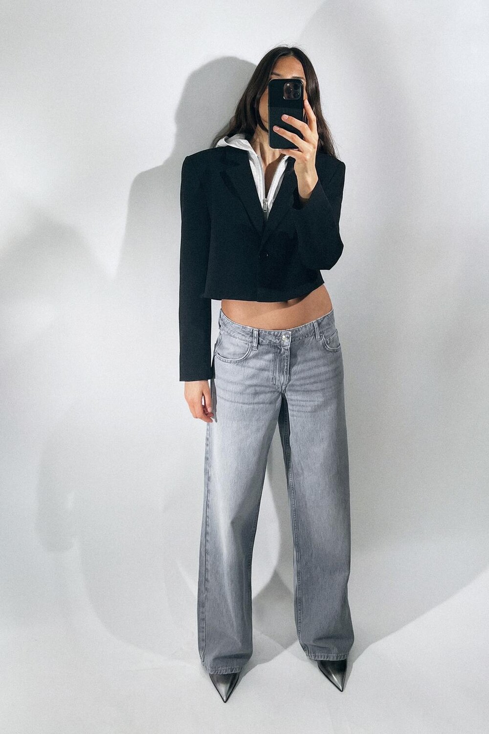 

Укороченный пиджак в комбинации с капюшоном ZARA, черный
