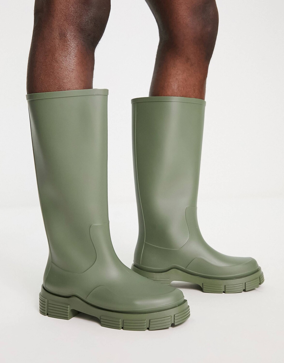 

Массивные резиновые сапоги цвета хаки ASOS DESIGN