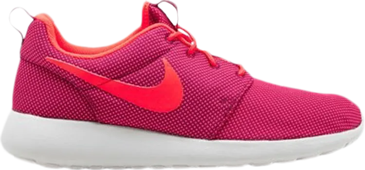 

Кроссовки Nike Wmns Roshe One 'Deep Garnet Bright Crimson', красный