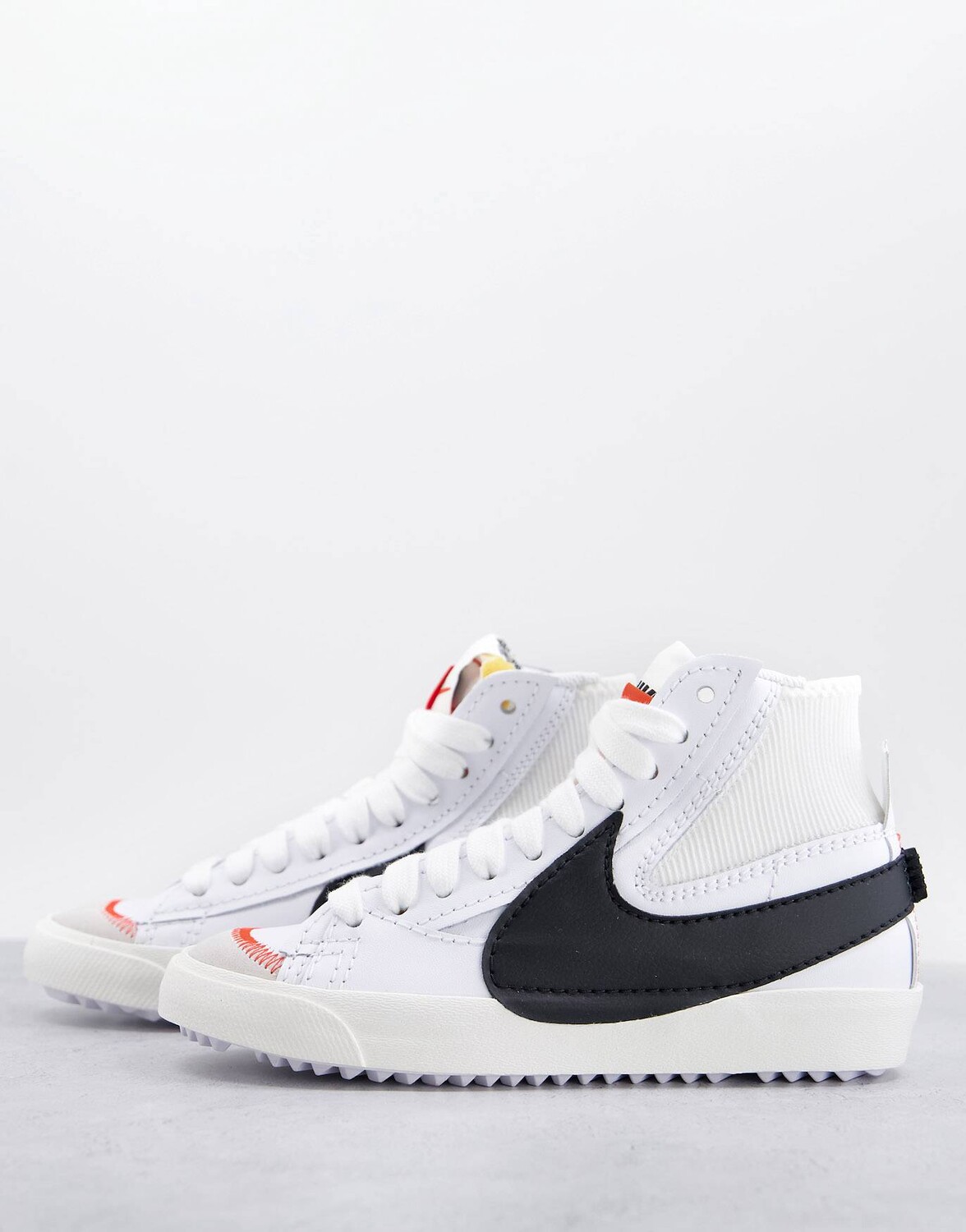 

Женские кроссовки Nike Blazer Mid 77 Jumbo, белый