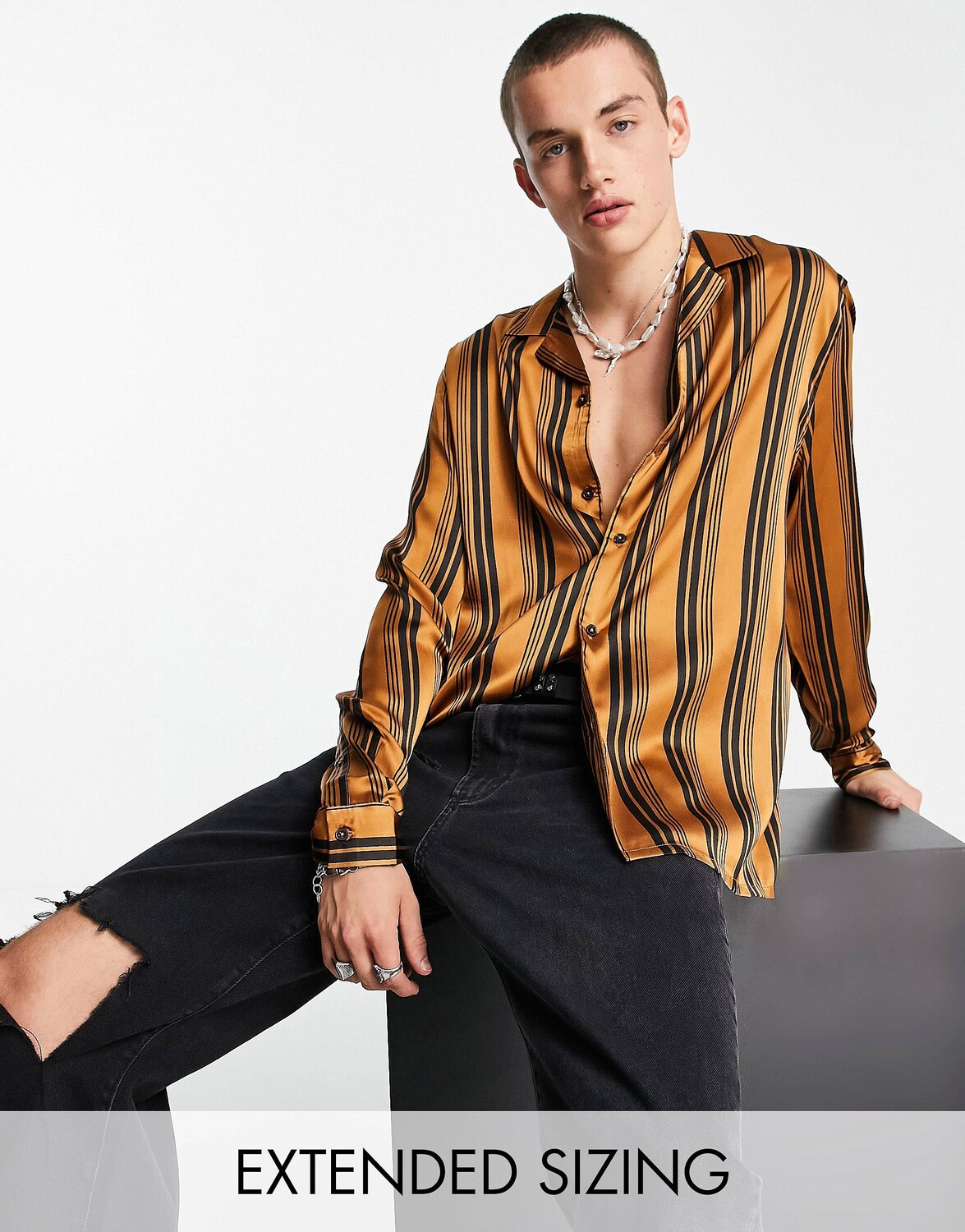 

Свободная атласная рубашка в коричневую полоску ASOS DESIGN