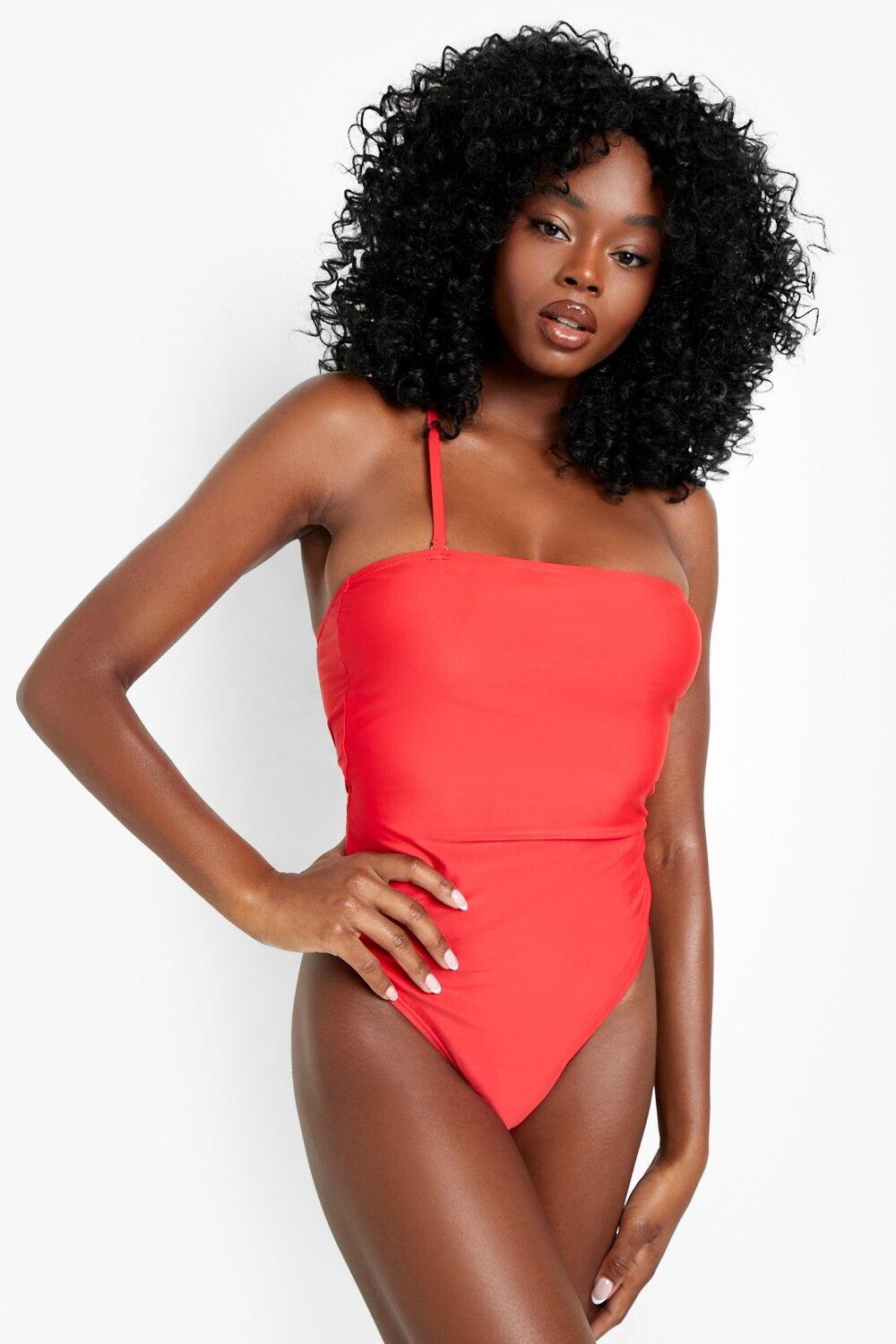 

Купальник essentials bandeau из переработки Boohoo, красный