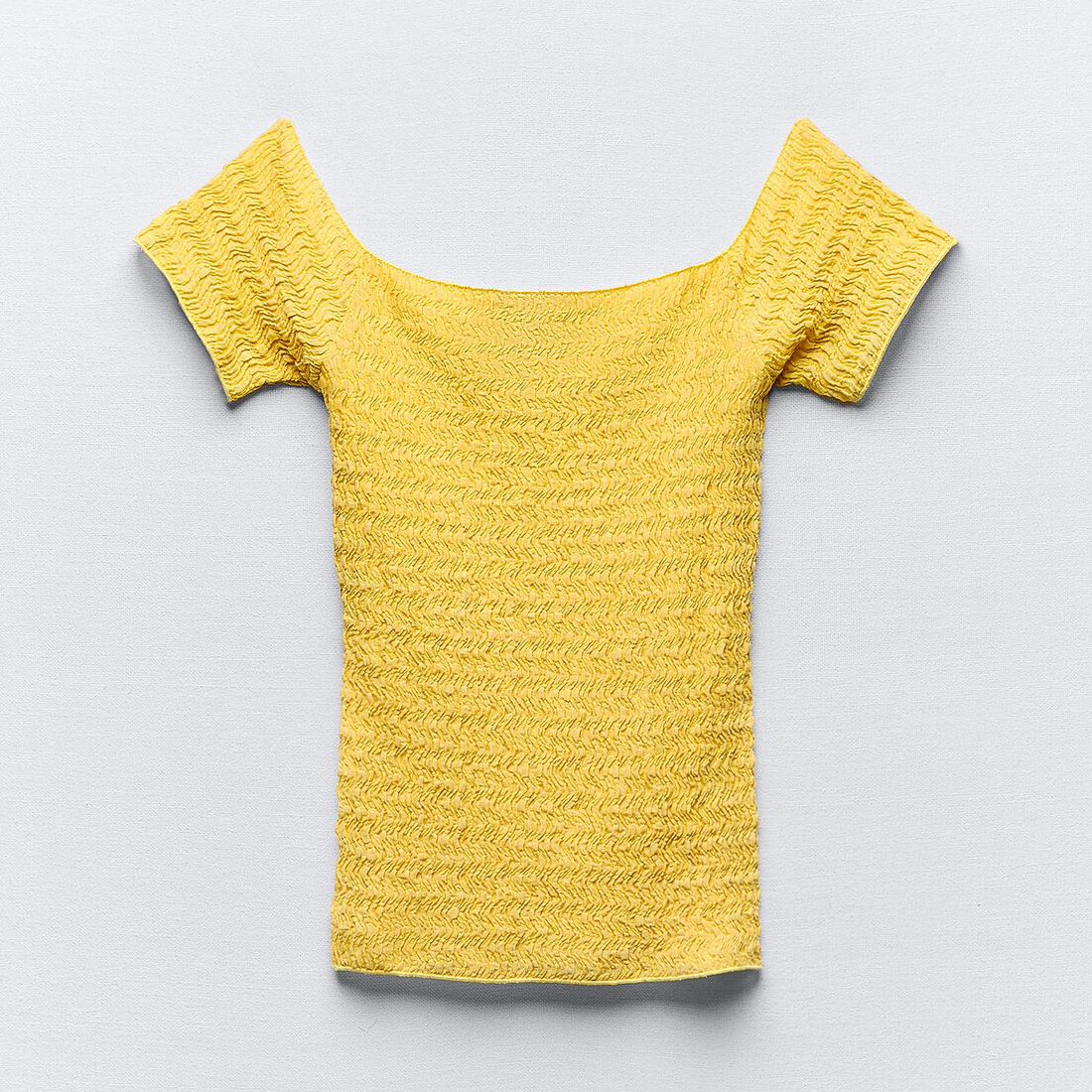 

Футболка Zara Voluminous Texture, желтый