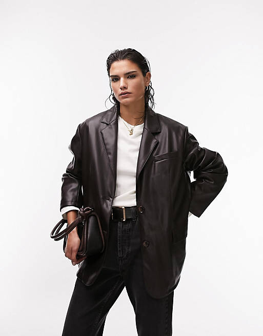 

Шоколадный пиджак оверсайз из искусственной кожи Topshop
