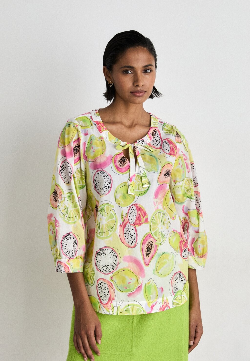 

Блузка Marc Cain, цвет light yellow