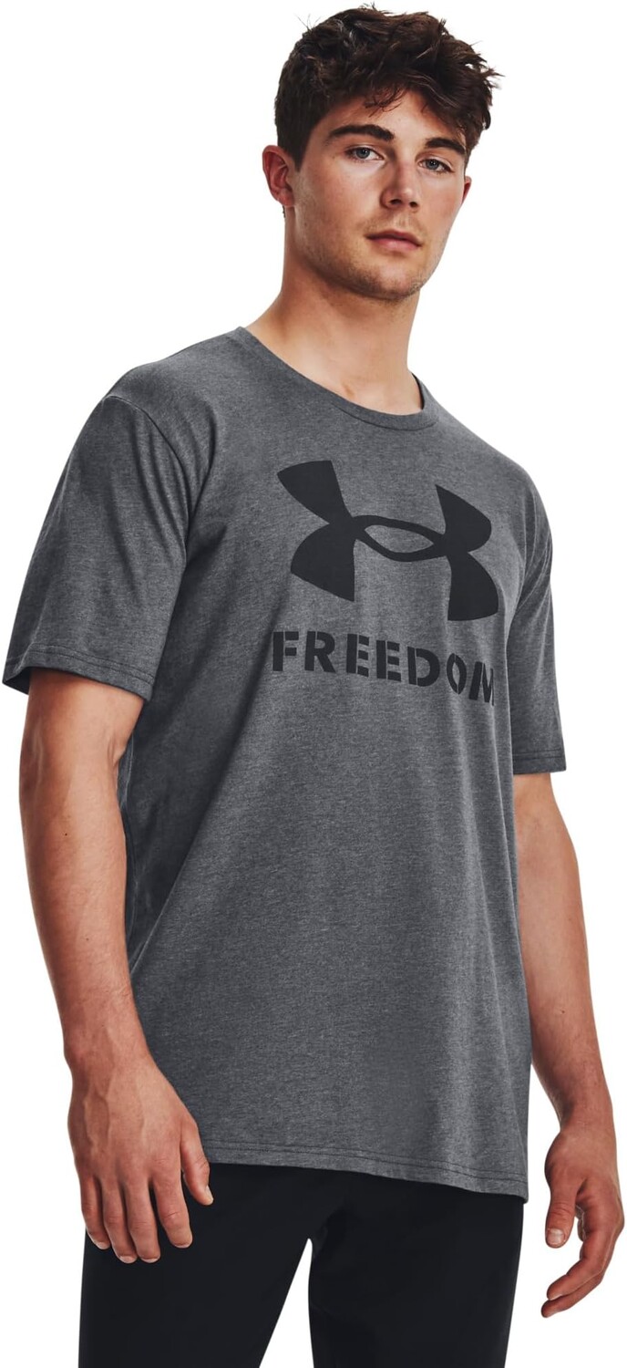 

Футболка с логотипом New Freedom Under Armour, цвет Pitch Gray Light Heather/Jet Gray