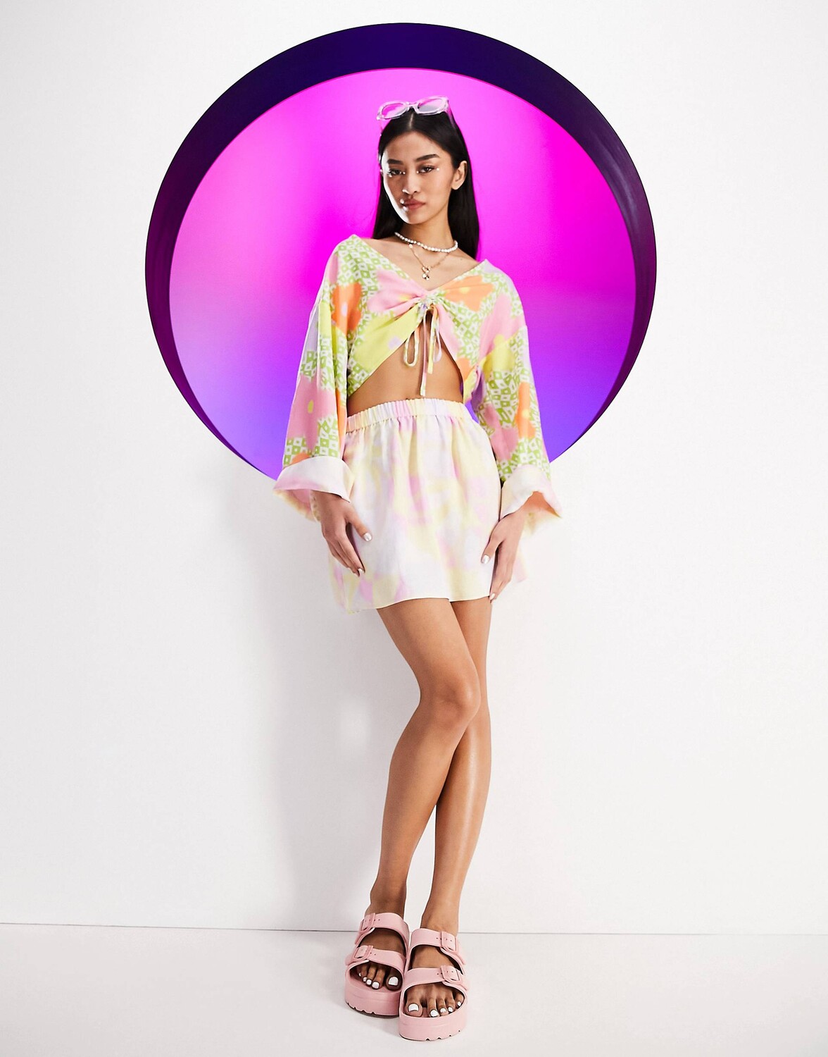 

Двусторонняя мини-юбка с завитками ASOS DESIGN Circular Design