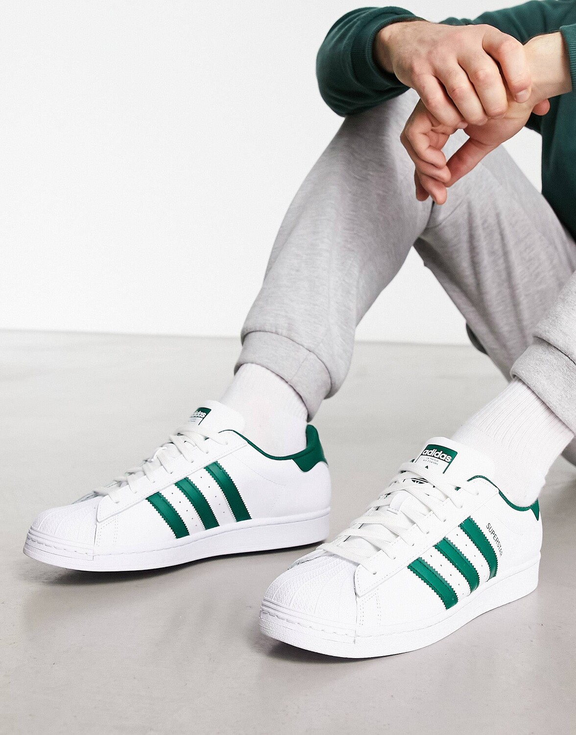 

Бело-зеленые кроссовки adidas Originals Superstar, Зеленый