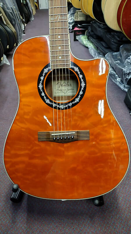 

Fender T-Bucket 300CE 2017