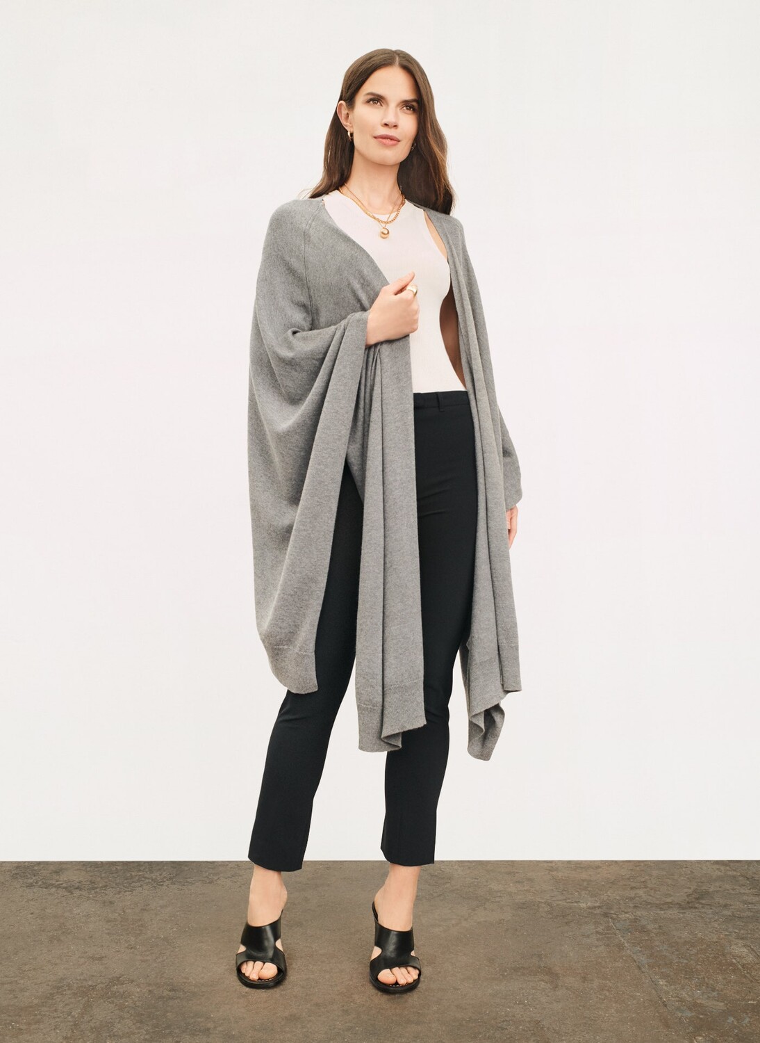 

Шаль с завязками Donna Karan