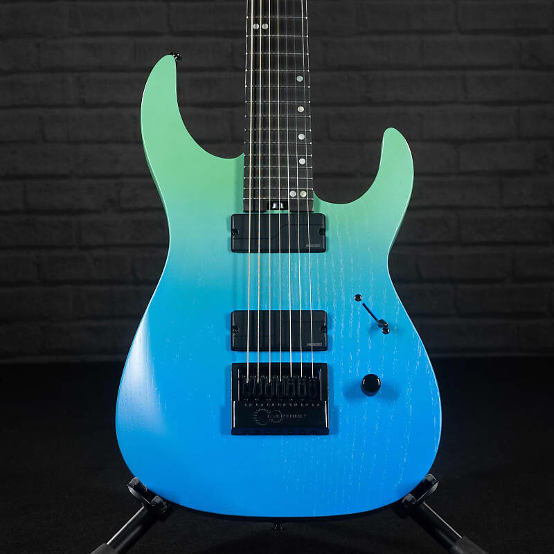 

Семиструнная электрогитара Legator Ninja N7EP Evertune (Pacific Aqua) Ninja N7EP 7-string Evertune Electric Guitar (Pacific )