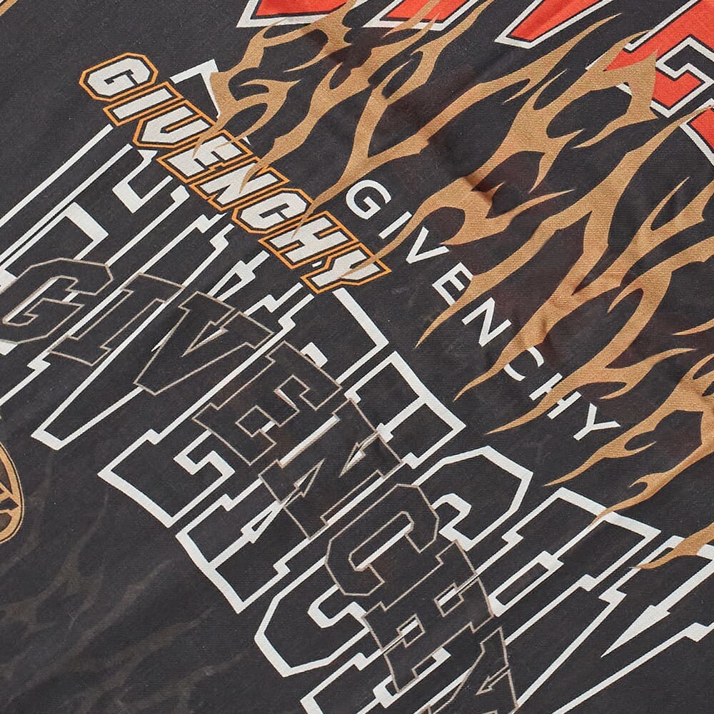 

Шарф Givenchy Multi Logo Scarf