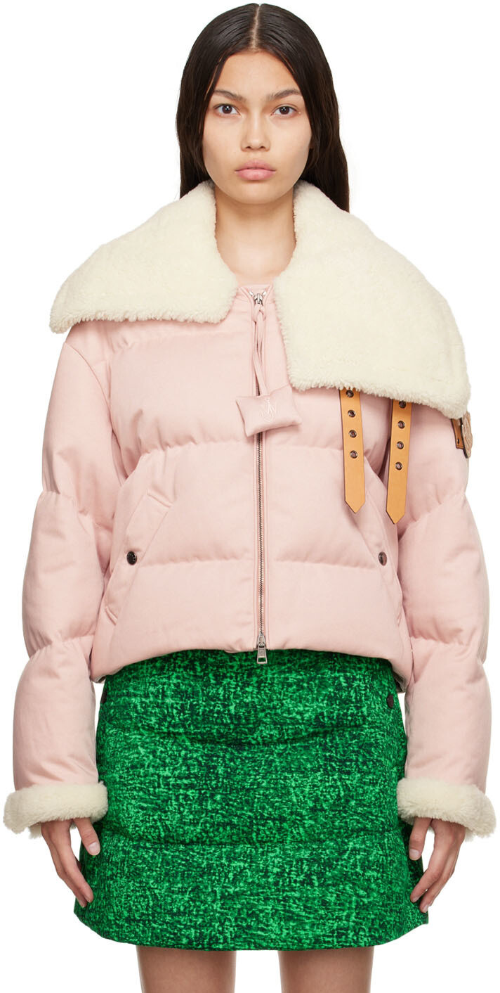 

1 Розовый пуховик Moncler JW Anderson Moncler Genius