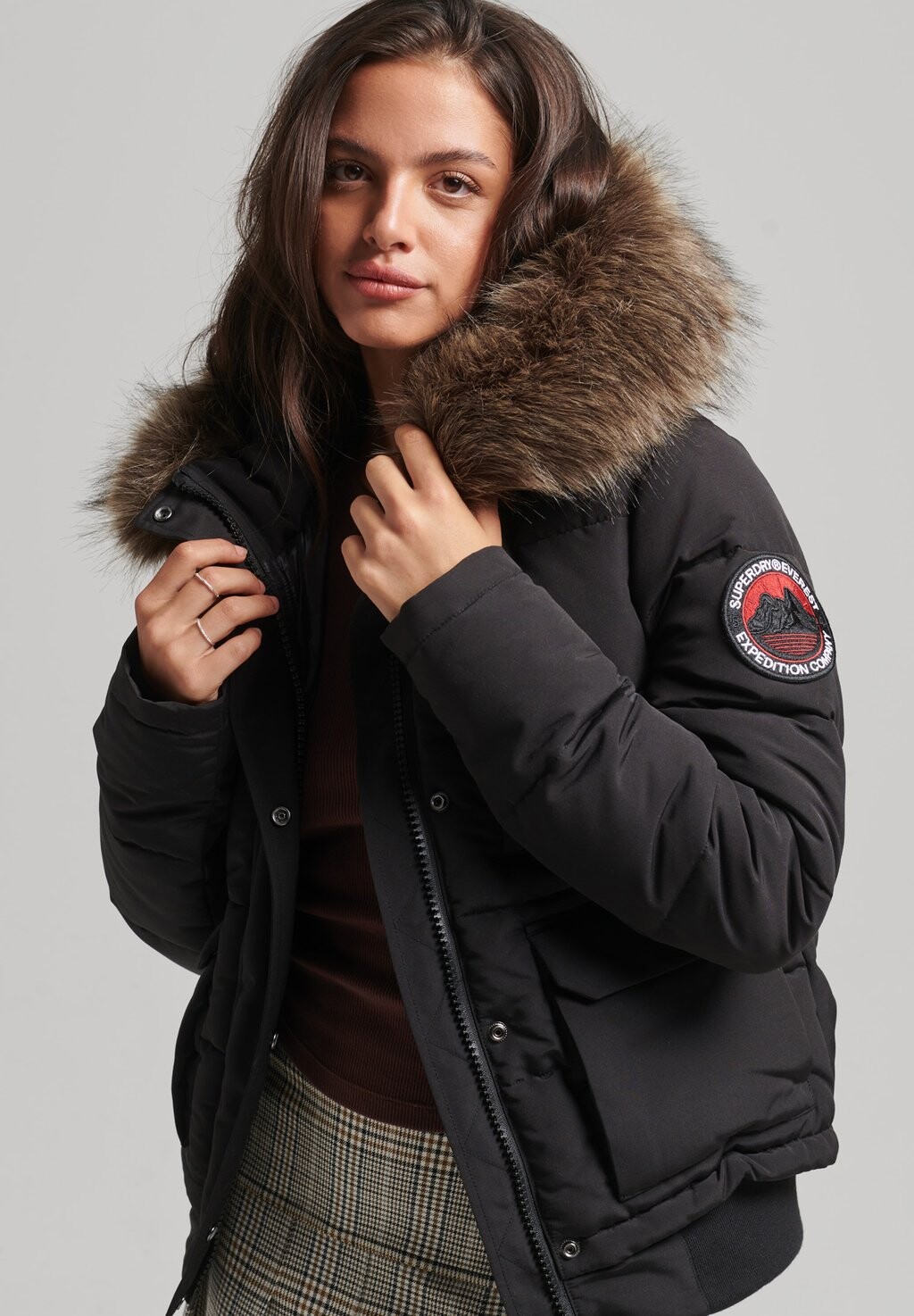 

Куртка зимняя Superdry, черный