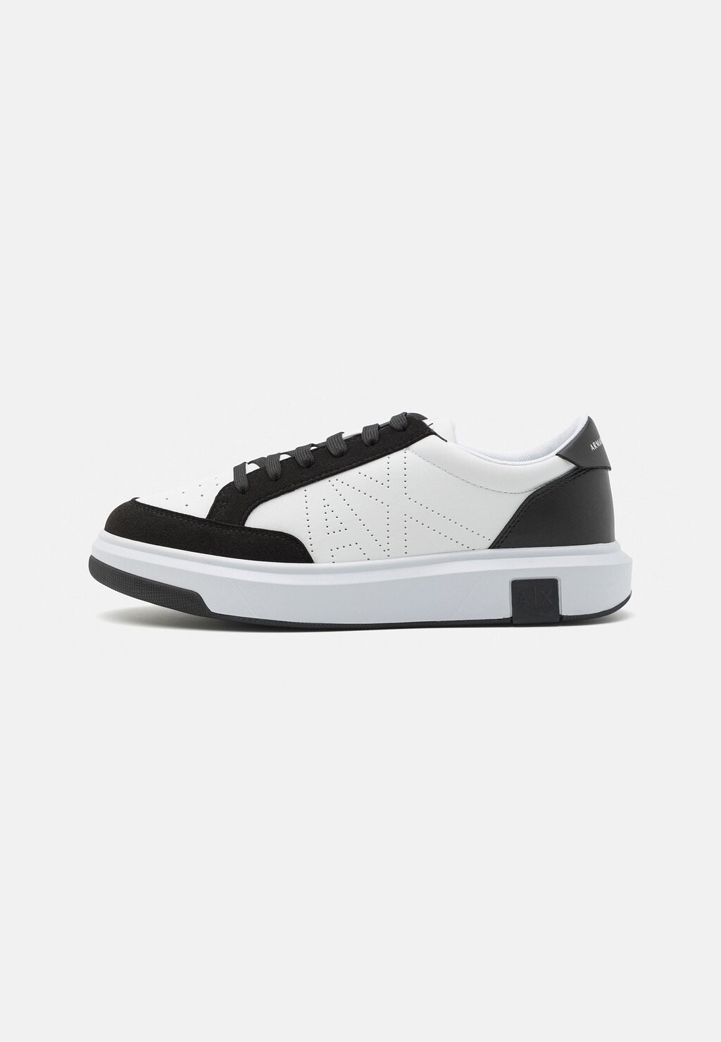 

Низкие кеды Armani Exchange
