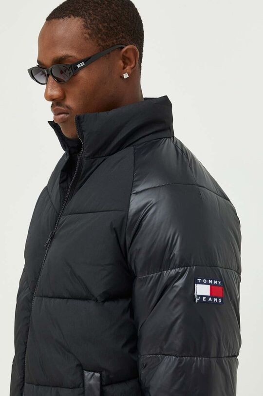 

Куртка Tommy Jeans, черный