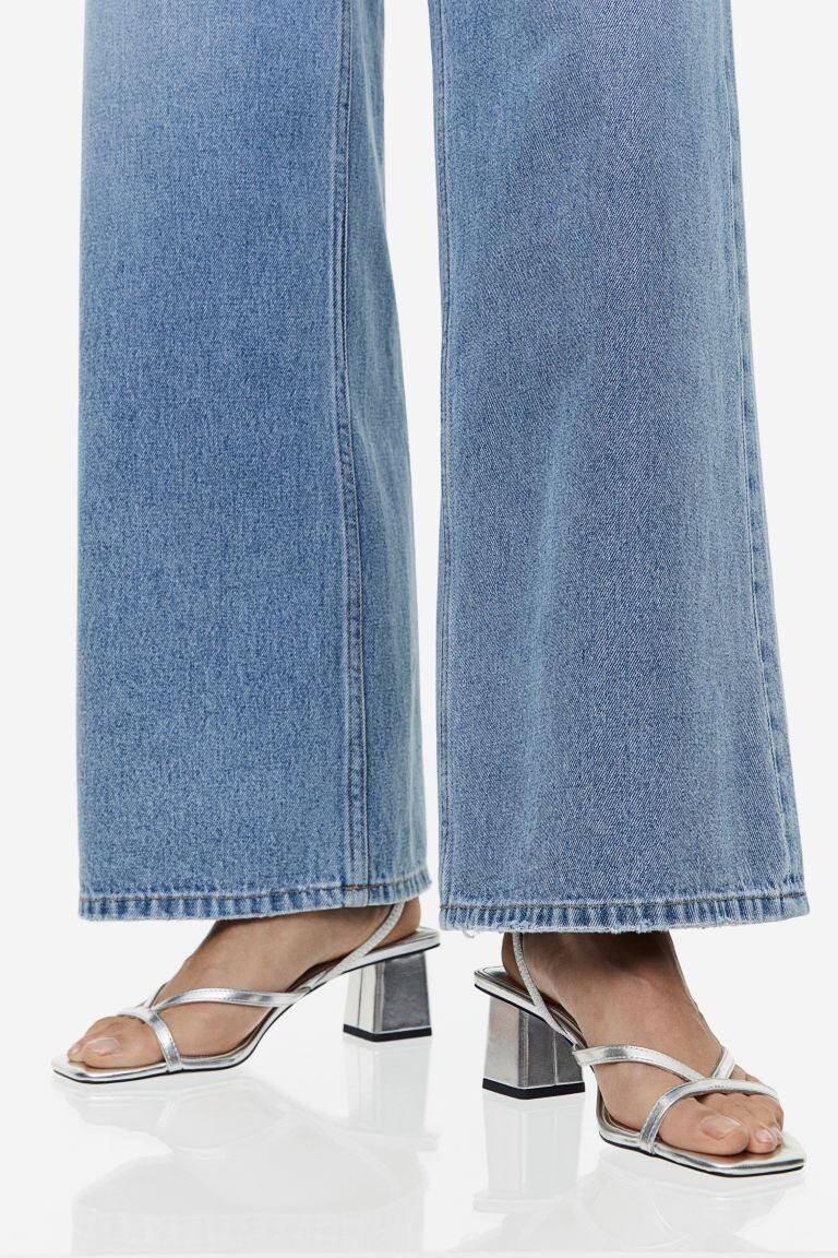 

Босоножки на каблуке H&M, серебристый