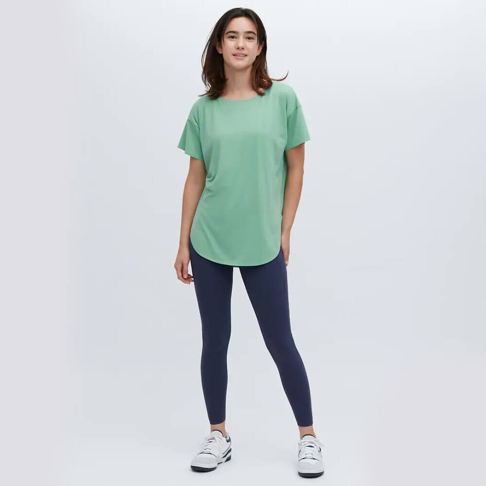 

Футболка Uniqlo Airism Seamless Boat Neck, зелёный, Зеленый