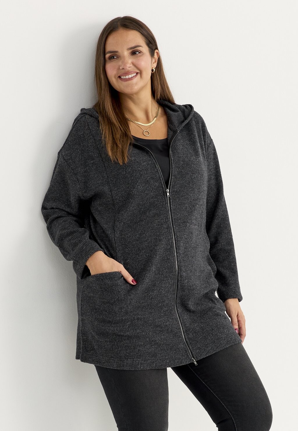 

Кардиган SUPER SOFT WITH POCKETS Cellbes Of Sweden, цвет black melange