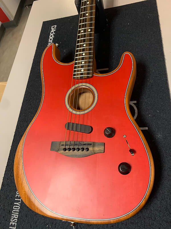 

Fender American Acoustasonic Stratocaster с сумкой Deluxe Gig Bag | Дакота Ред