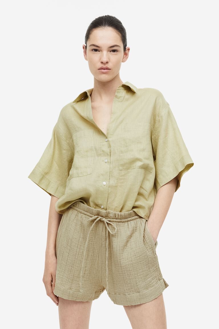 

Хлопковые шорты H&M, светло-зеленый хаки