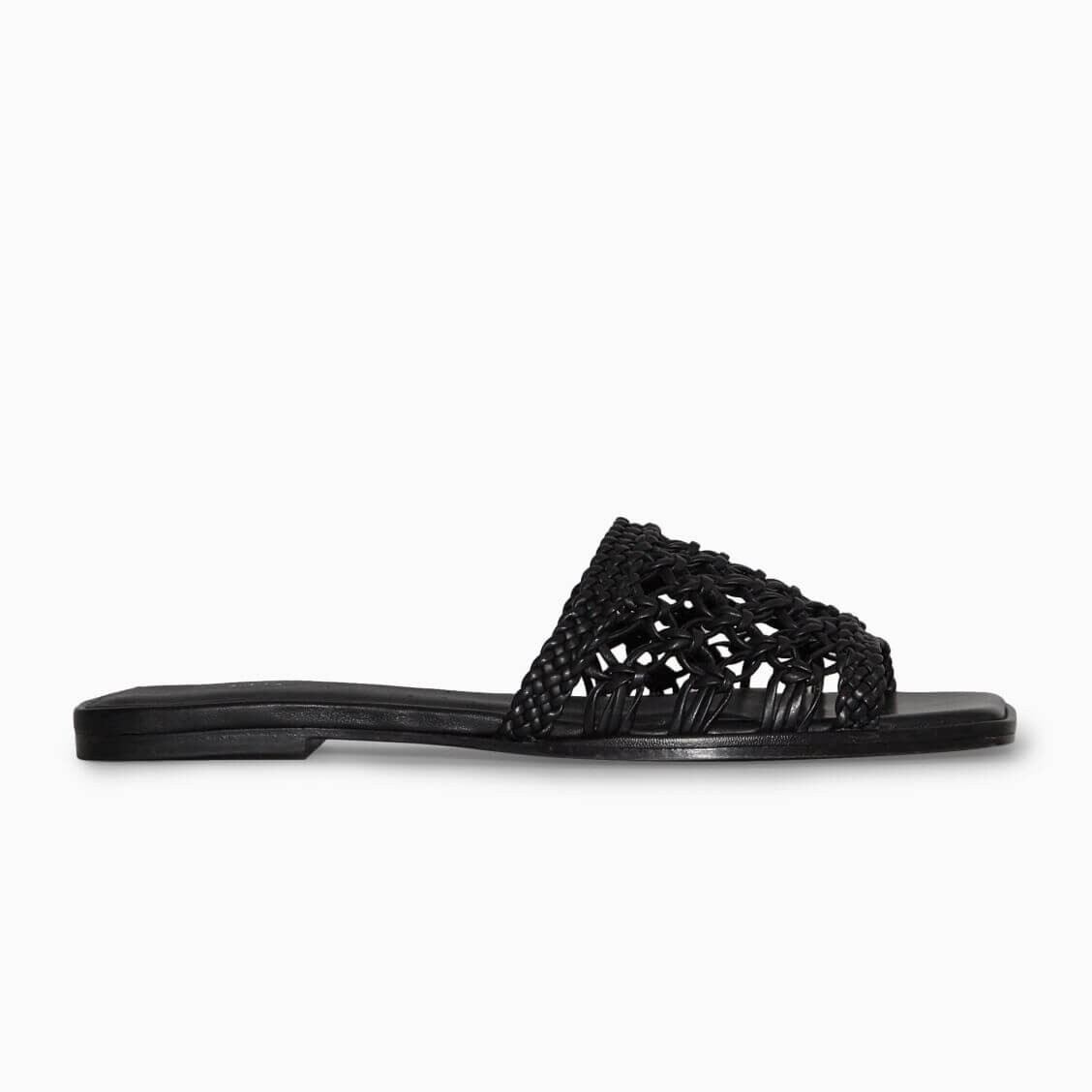

Шлепанцы COS Macramé Leather, черный
