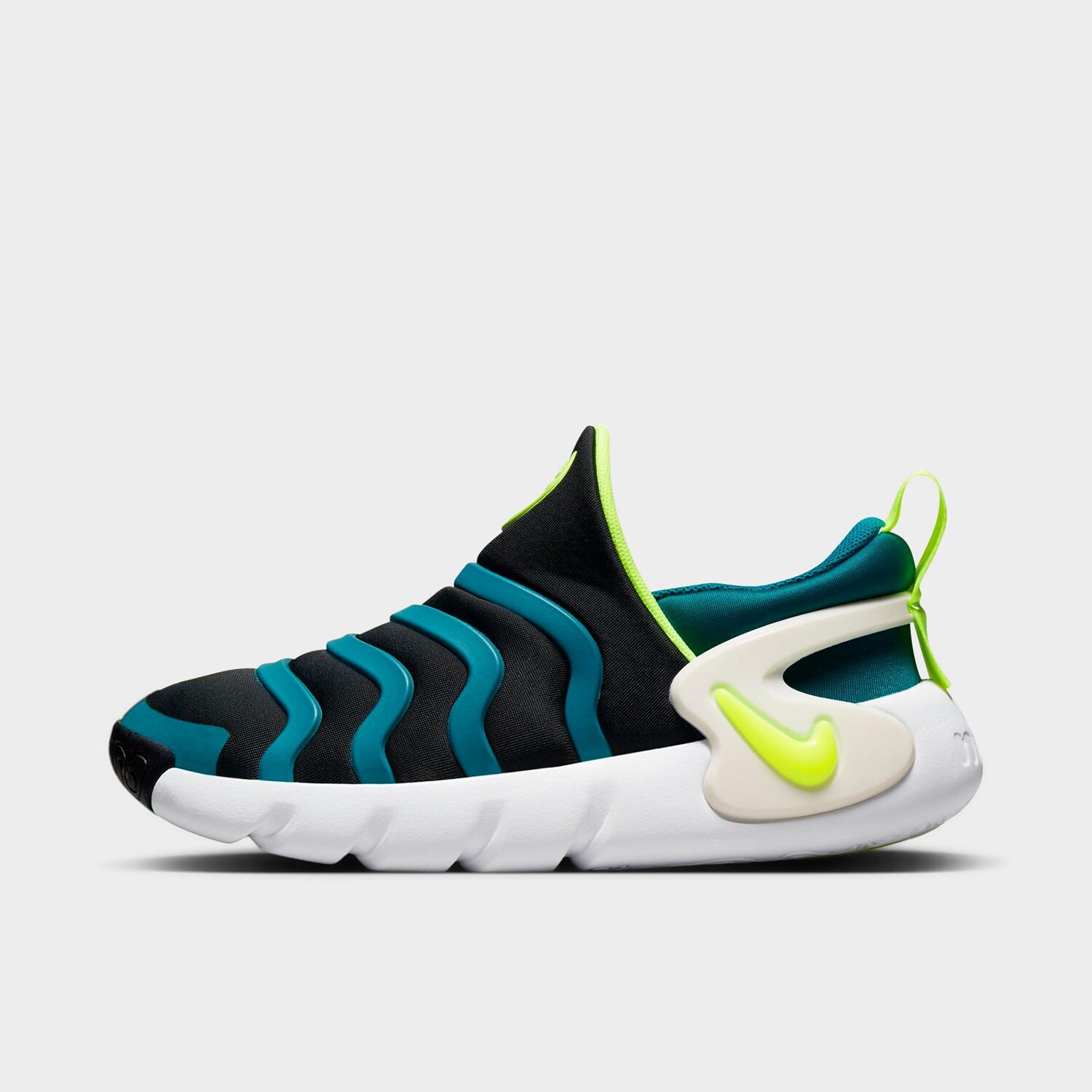 

Повседневная обувь Nike Dynamo Go для маленьких детей, черный
