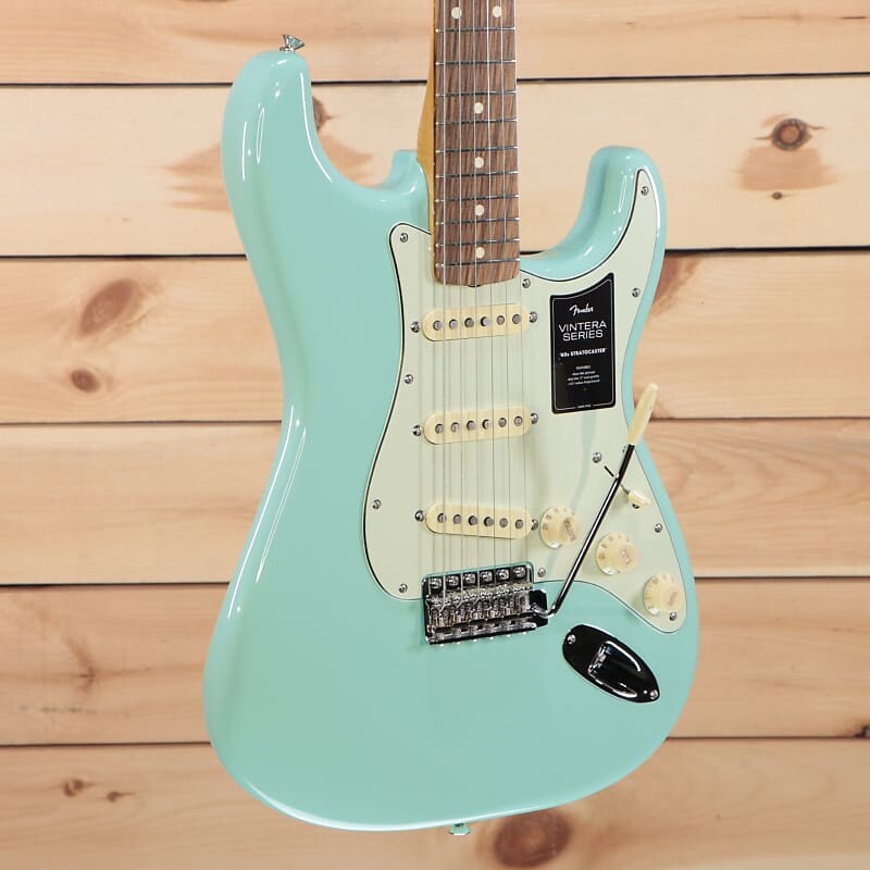 

Fender Vintera '60s Stratocaster, серф зеленый - MX22290031