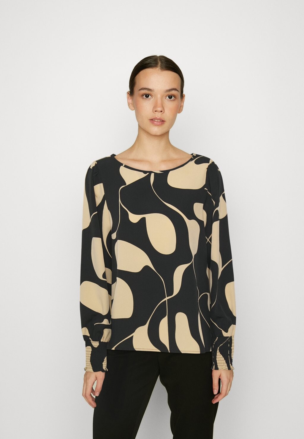 

Блузка Vero Moda