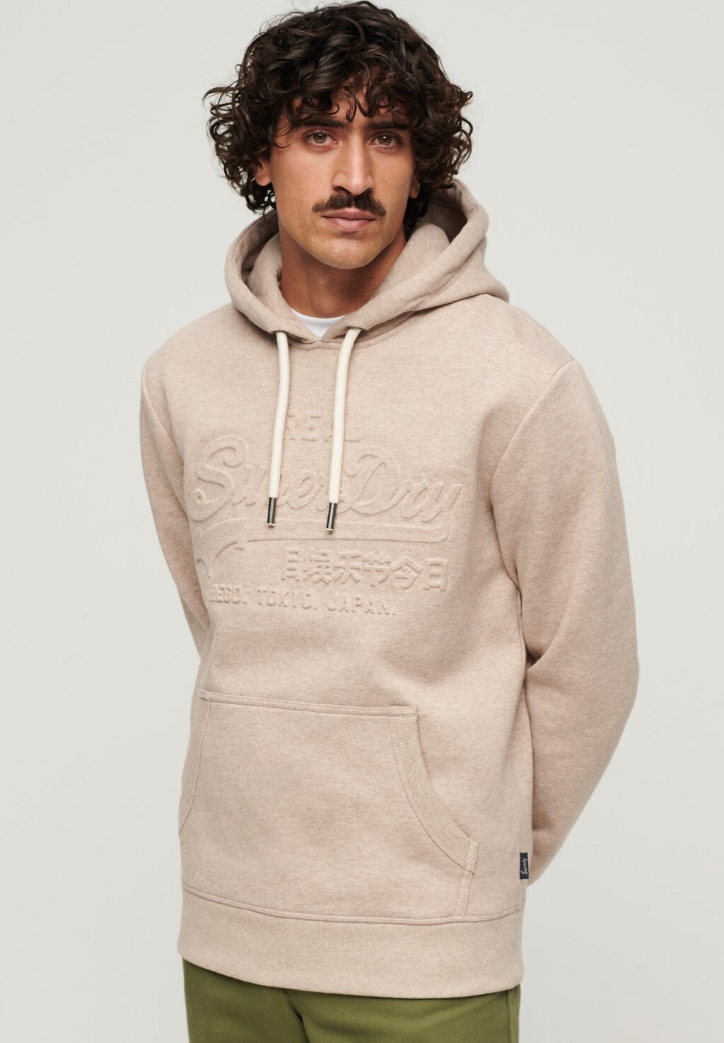 

Худи EMBOSSED VINTAGE LOGO Superdry, цвет pastel beige marl