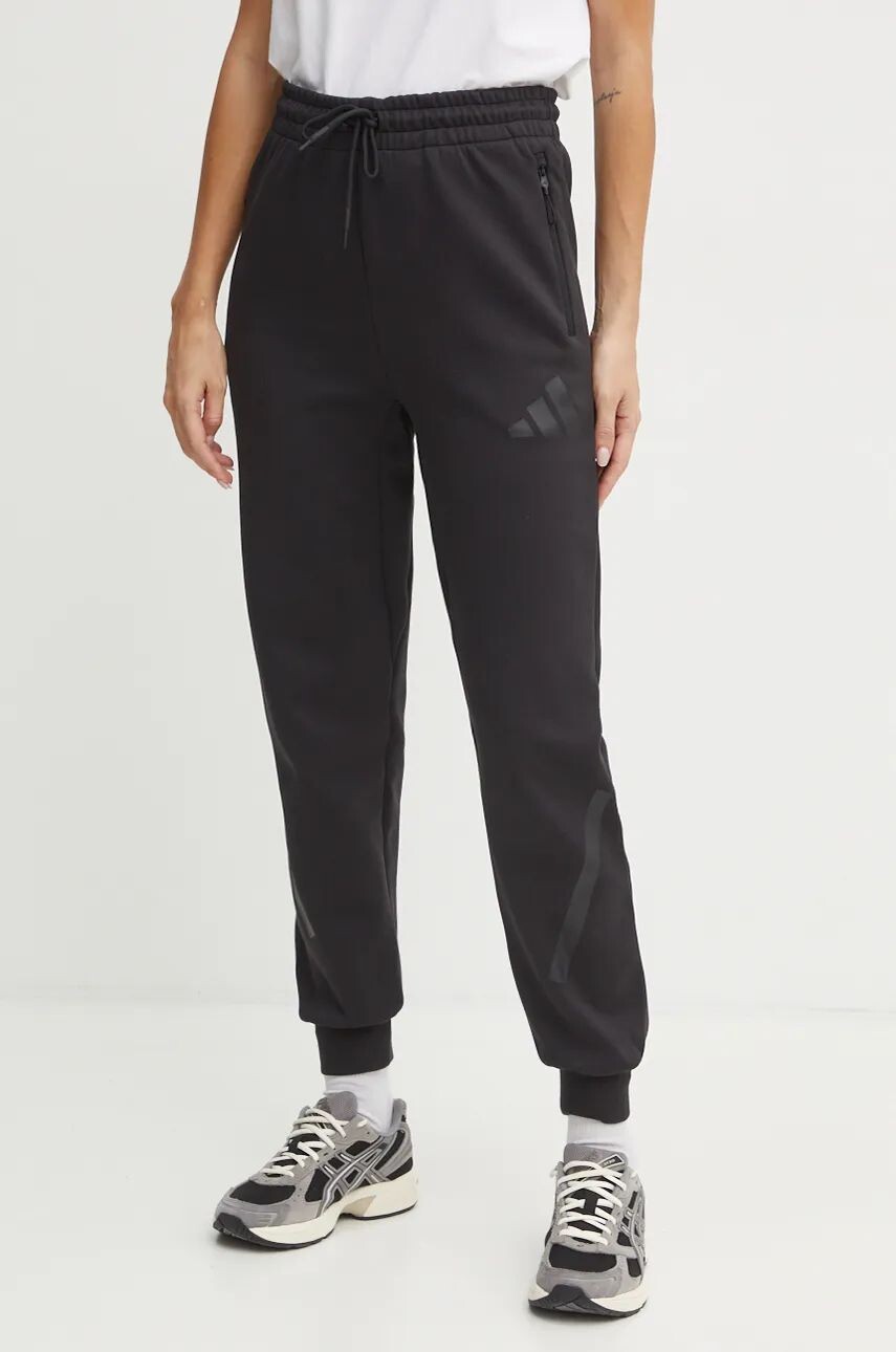 

Спортивные штаны adidas ZNE, черный