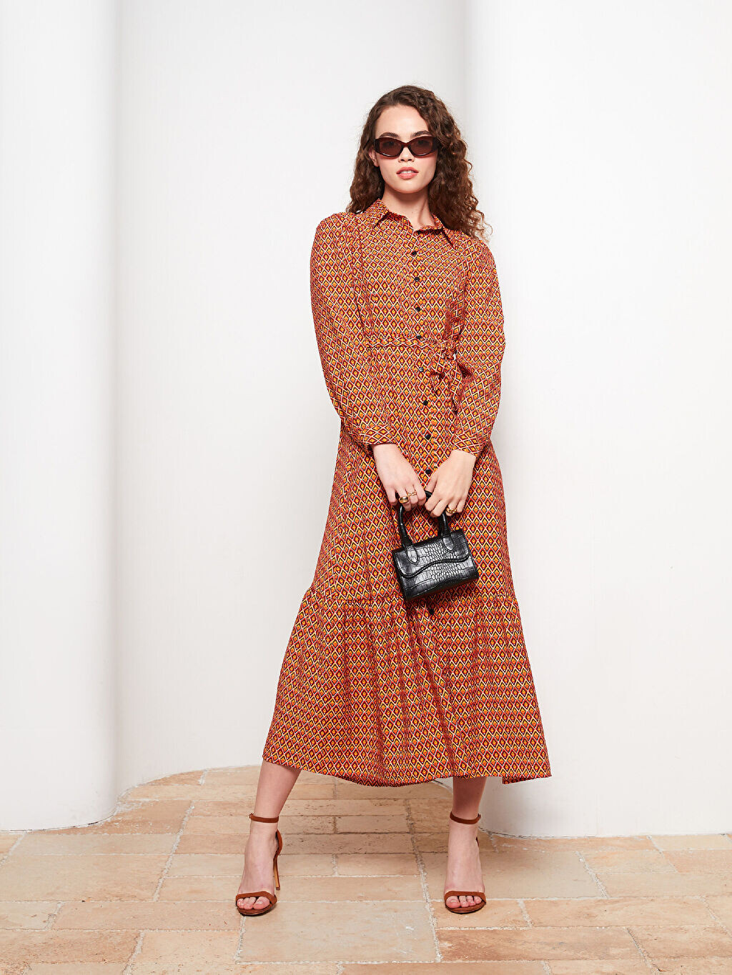 

Женское платье с длинным рукавом и воротником-рубашкой LCW Modest