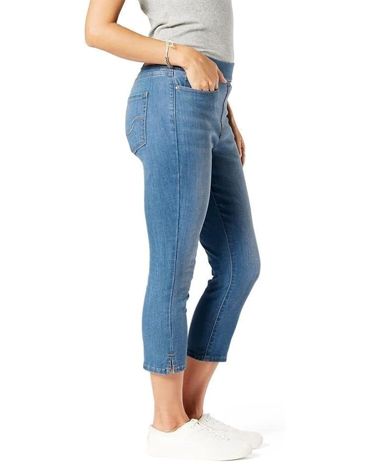 

Джинсы Signature by Levi Strauss & Co. Gold Label Shaping Pull-On Capris, цвет Medium Indigo