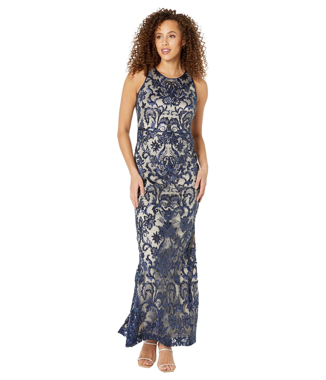 

Платье Vince Camuto, Embroidered Sleeves Gown