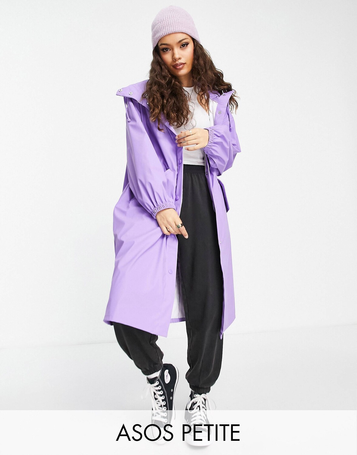 

Фиолетовая прорезиненная плащ-парка ASOS DESIGN Petite, Фиолетовый