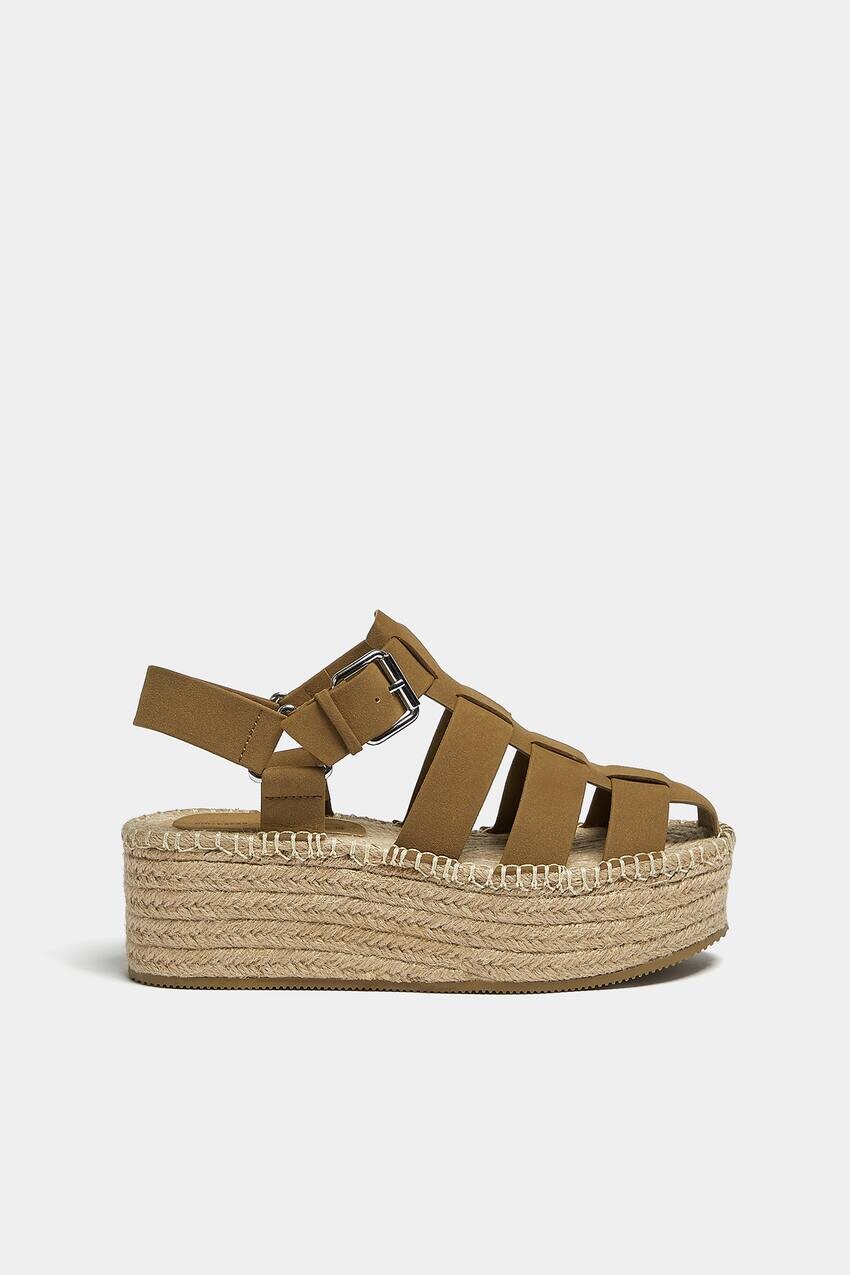 

Клинья клетки Pull&Bear