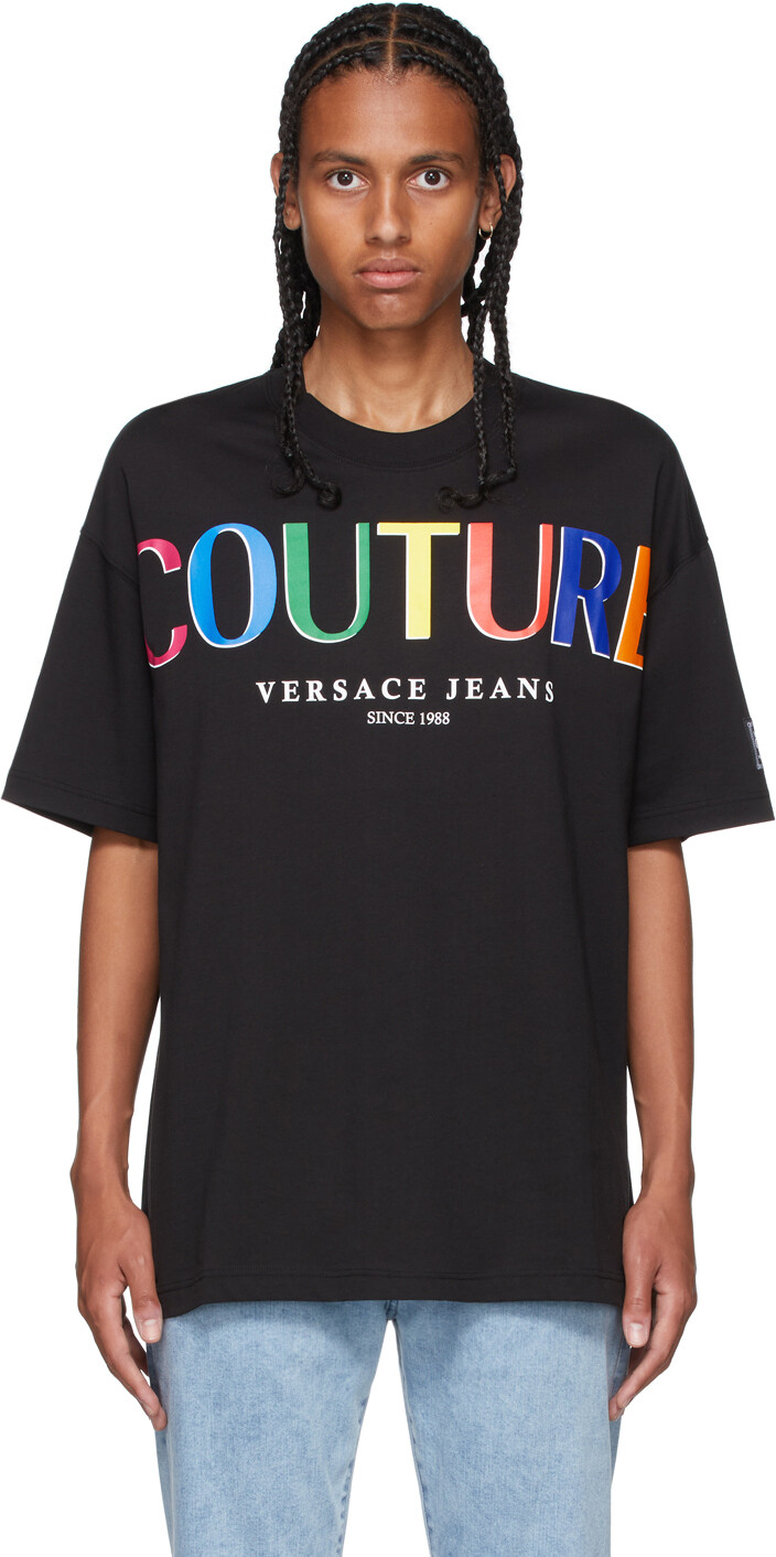 

Черная футболка с логотипом Versace Jeans Couture