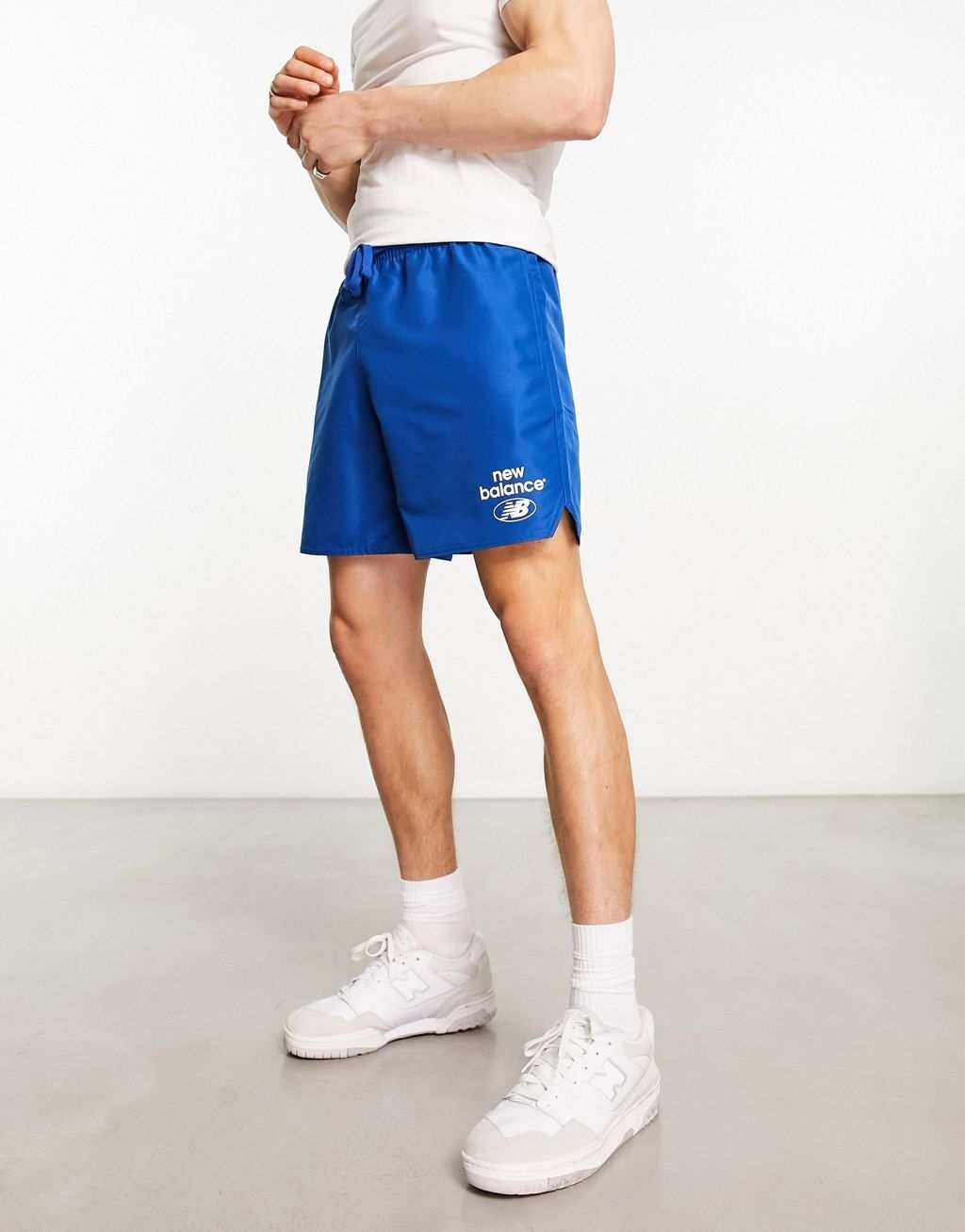 

Синие шорты New Balance Essentials в новом исполнении