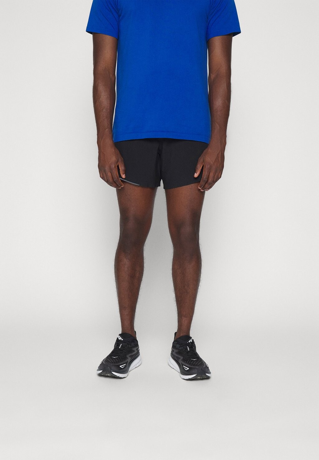 

Спортивные шорты lululemon