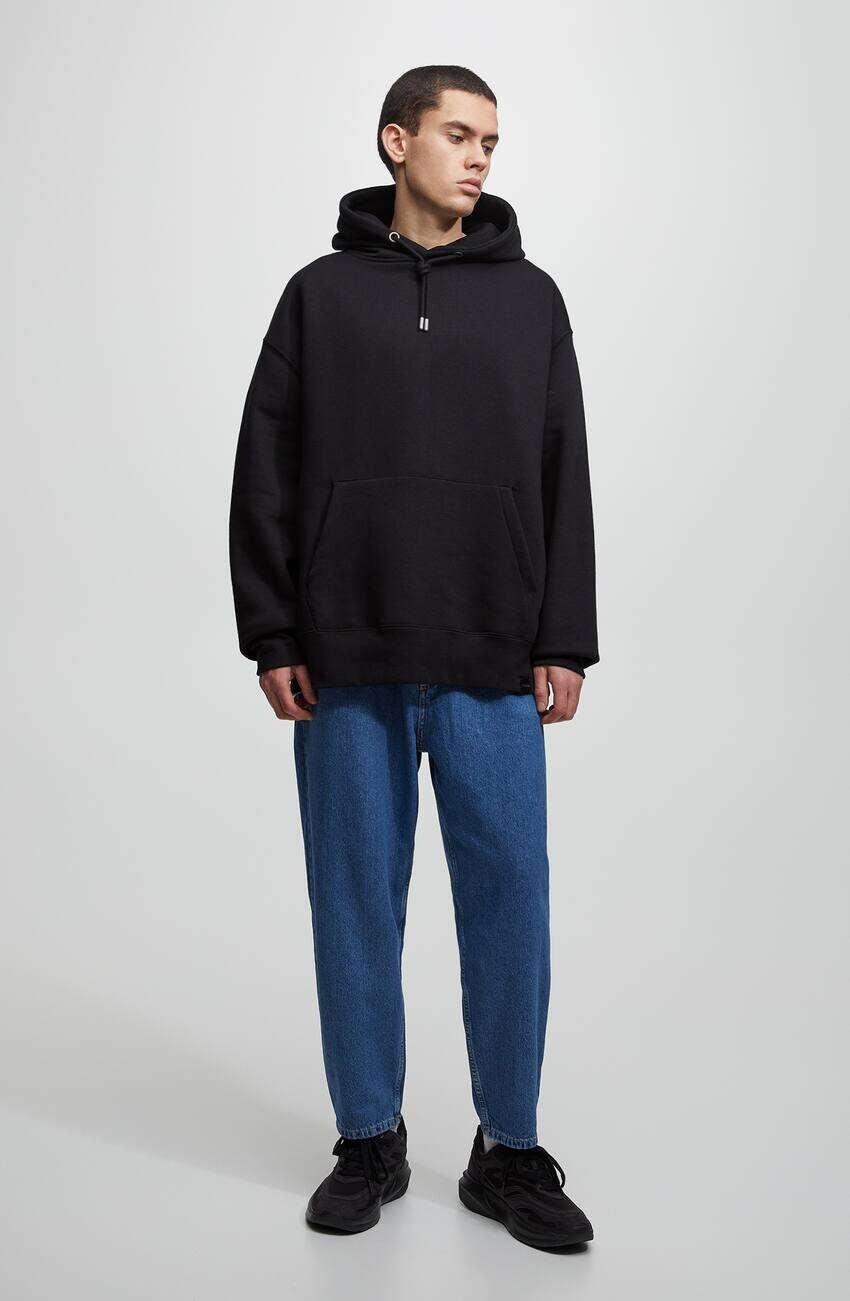 

Базовые джинсы с объемным кроем Pull&Bear, темно-синий