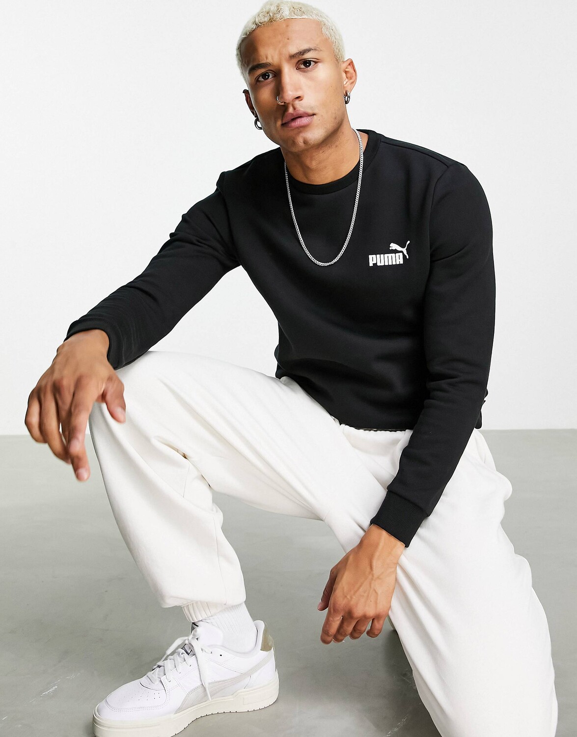 

Черная толстовка с небольшим логотипом Puma Essentials, Черный