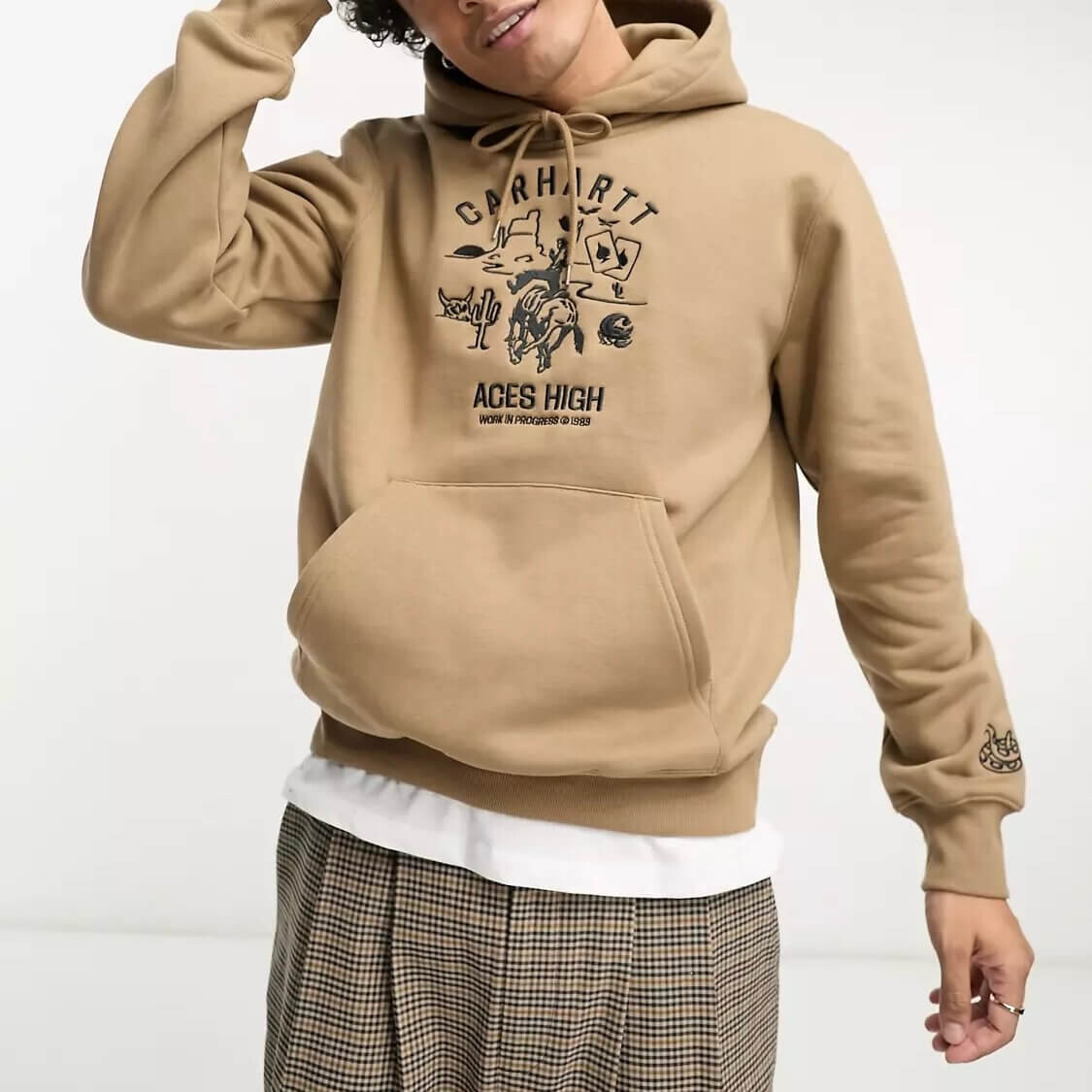 

Худи Carhartt WIP Souvenir Valley, коричневый