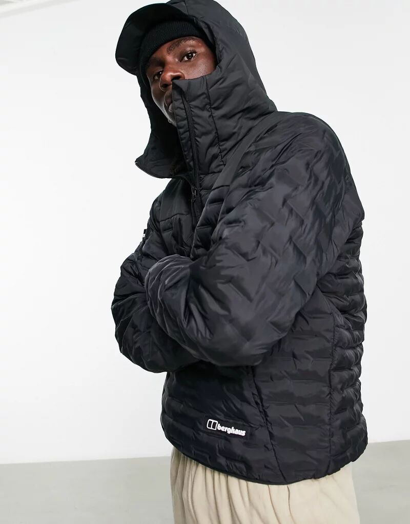 цена Черная утепленная оверсайз-куртка с капюшоном Berghaus Jesmond Premium